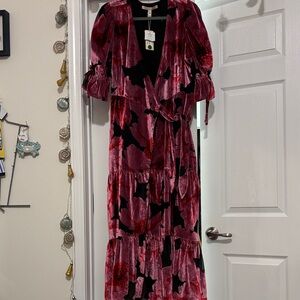 Elegant Pink and Black Floral Velvet Wrap Dress